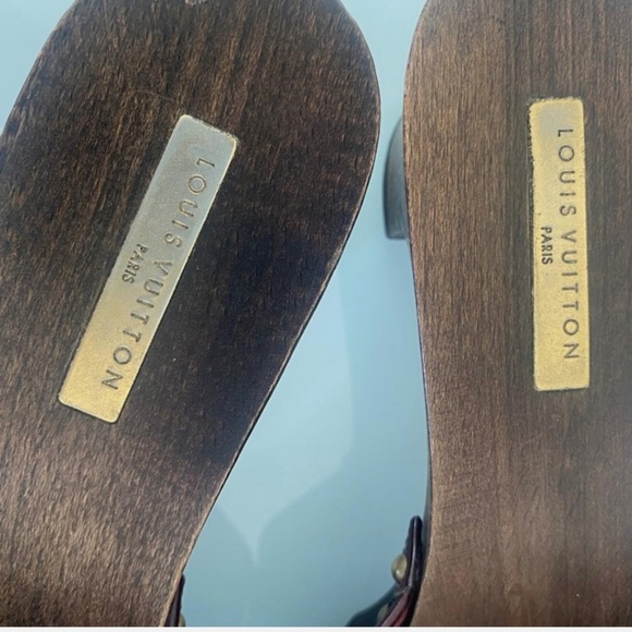 LOUIS VUITTON Gray Monogram Canvas w Rhinestone & Raffia Clog Mules, Size 39.5 - Picture 10 of 10